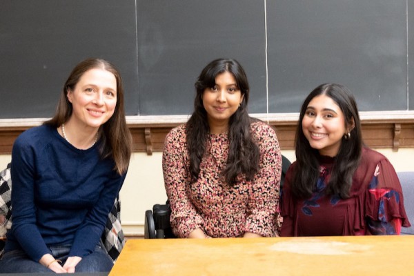 Professional editors Jessica Johnson, Pia Singhal and Aaliyah Dasoo spoke with students at a panel organized by Vic’s Creative Expression and Society program. Professional editors Jessica Johnson, Pia Singhal and Aaliyah Dasoo spoke with students at a panel organized by Vic’s Creative Expression and Society program.