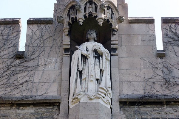 Statue of Queen Victoria at Vic U. Statue of Queen Victoria at Vic U.