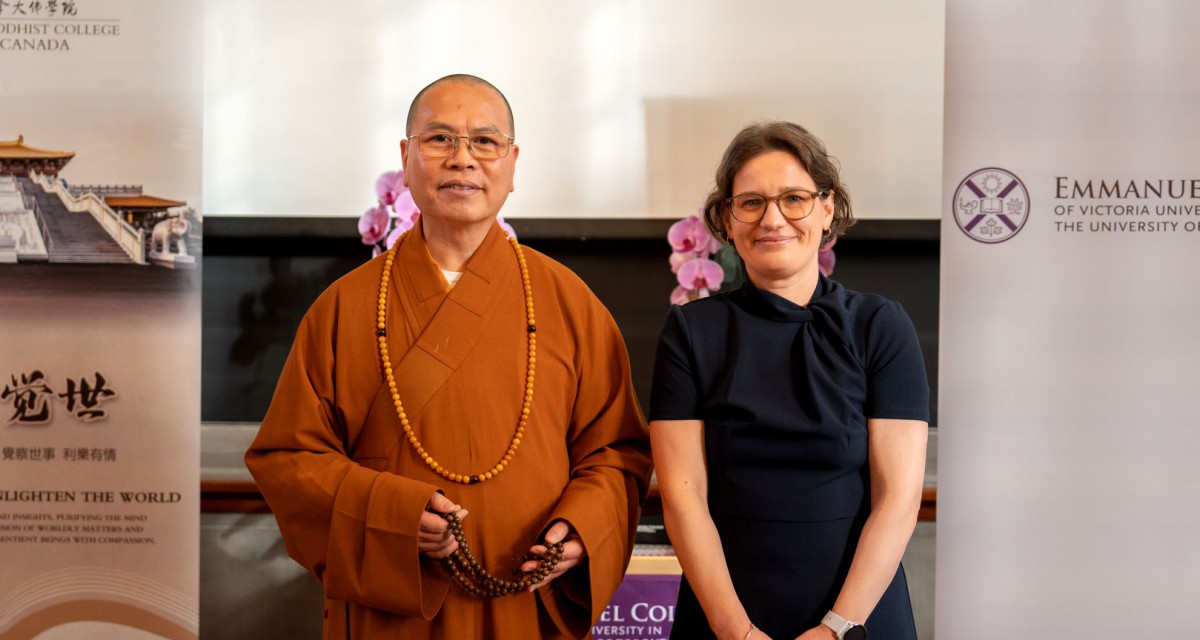 The Venerable Dayi Shi and Dr. Jennifer Bright.
